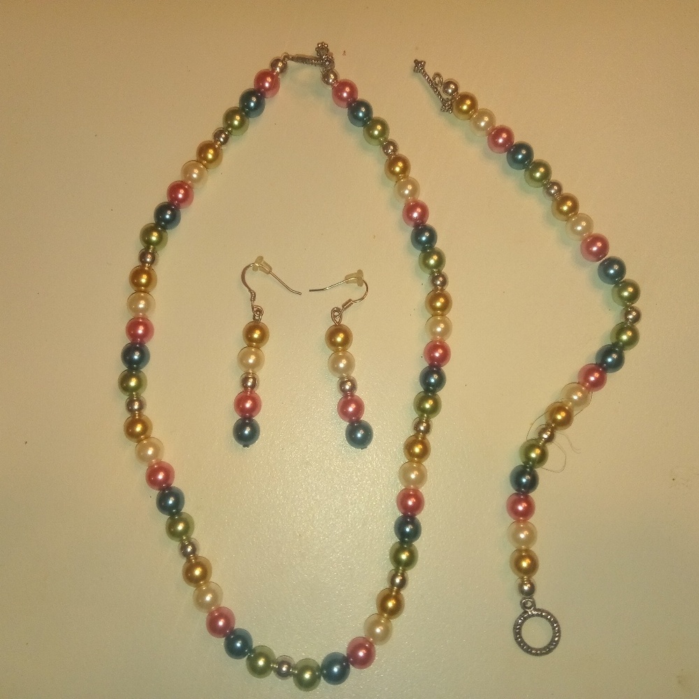 3pc Jewelry Set incl Necklace, bracelet & earrings